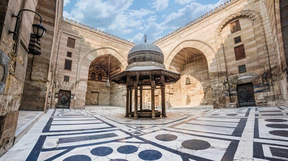 Old Cairo Guided Walk Tour: History, Culture & Street Bites