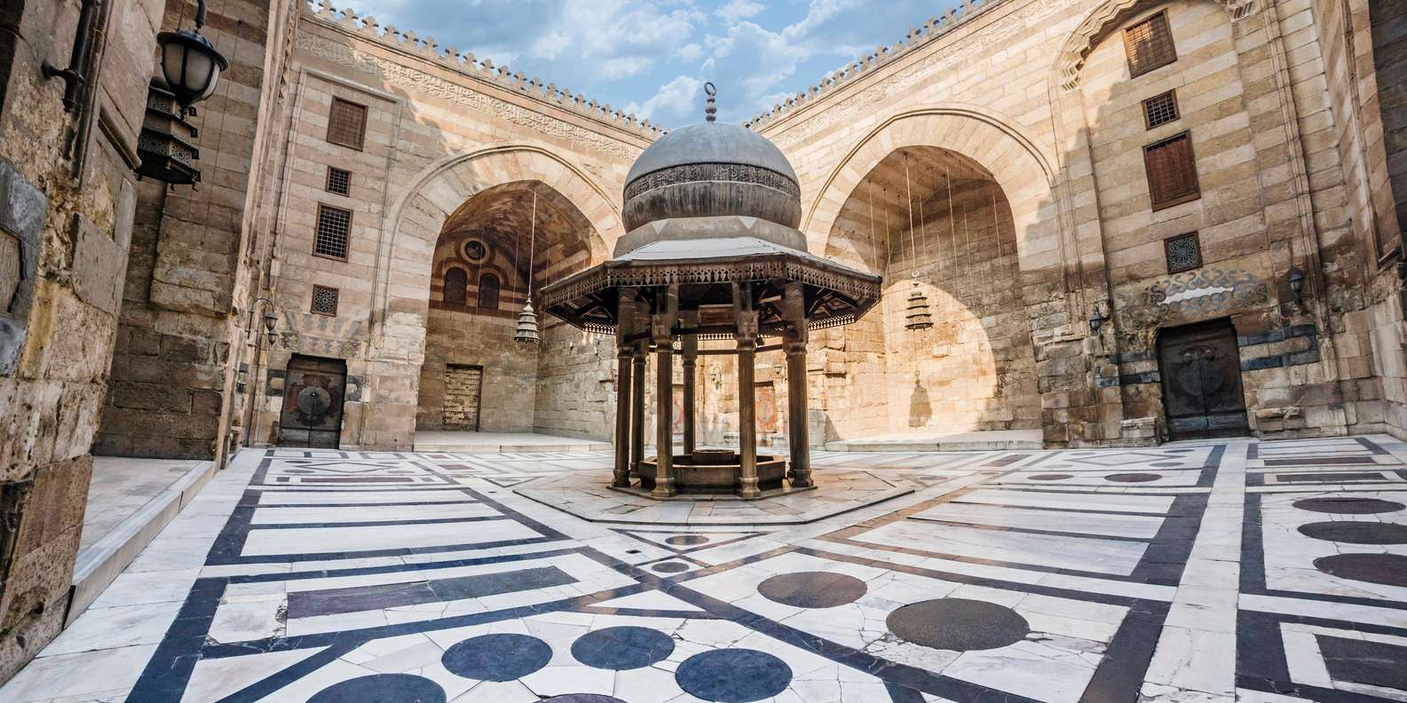 Old Cairo Guided Walk Tour: History, Culture & Street Bites