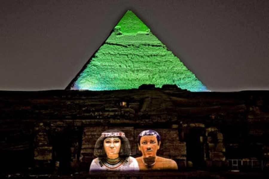 3-stündiges Abendessen auf dem Dach mit Blick auf die Pyramide und Show in Kairo