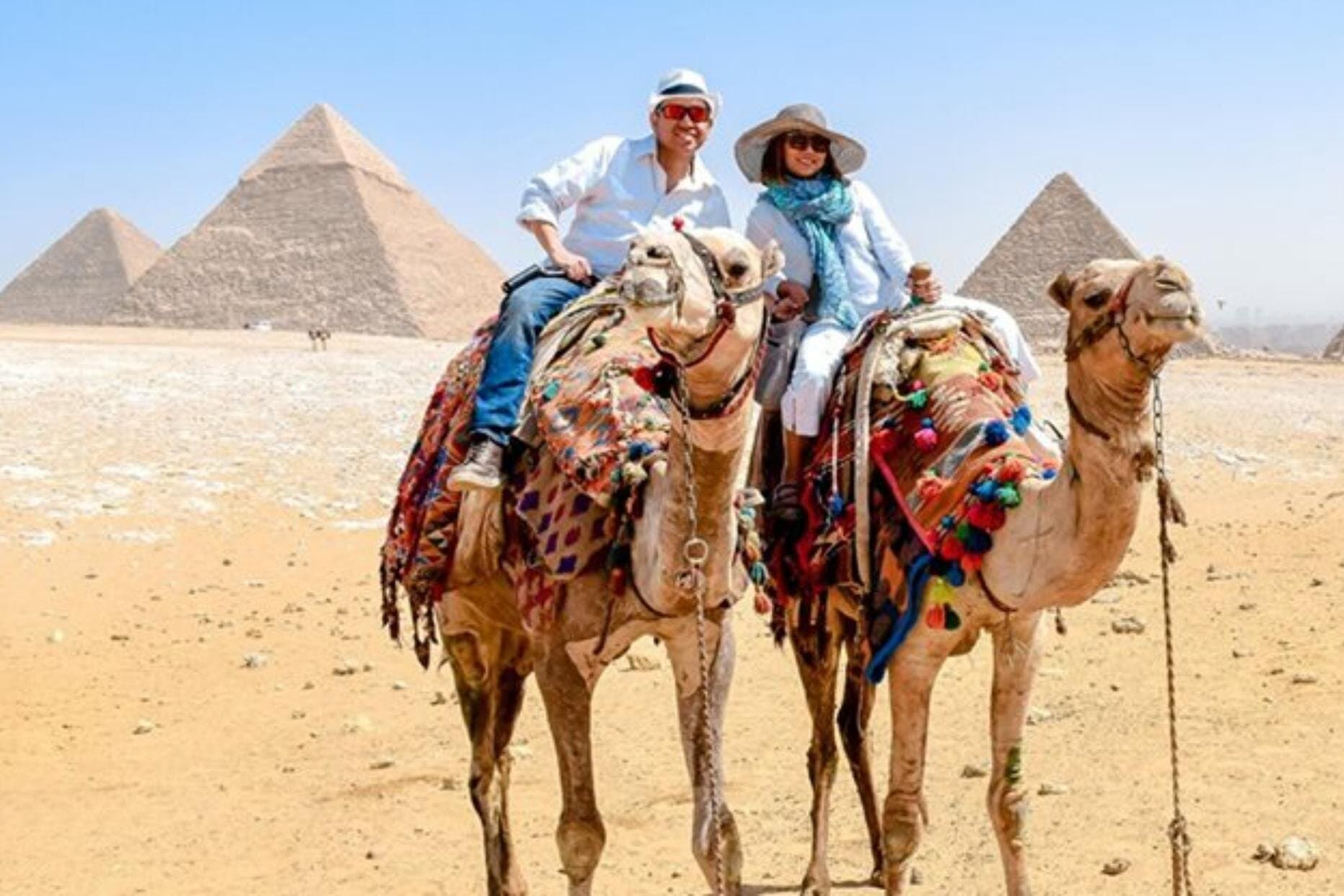 private tour to Giza pyramids Sphinx