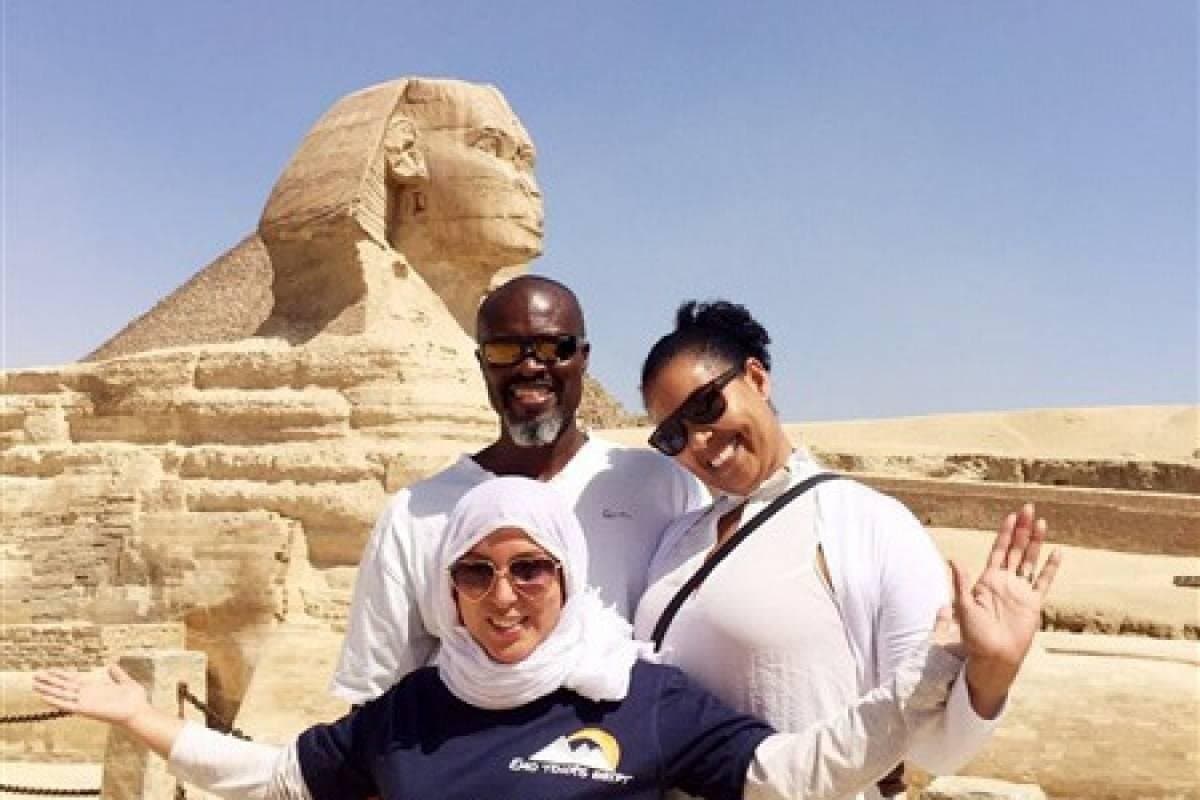 Cairo Layover Tours to Giza Pyramids old Egyptian Museum & Bazaar