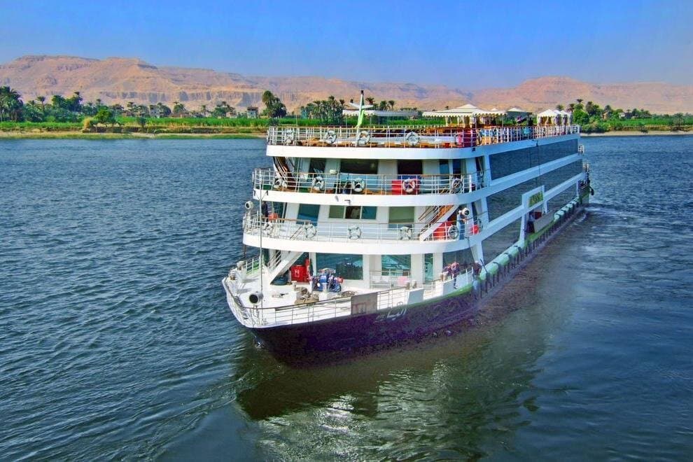 4 أيام رحلة بحرية لمدة 3 ليالي من أسوان إلى الأقصر بما في ذلك منطاد أبو سمبل
