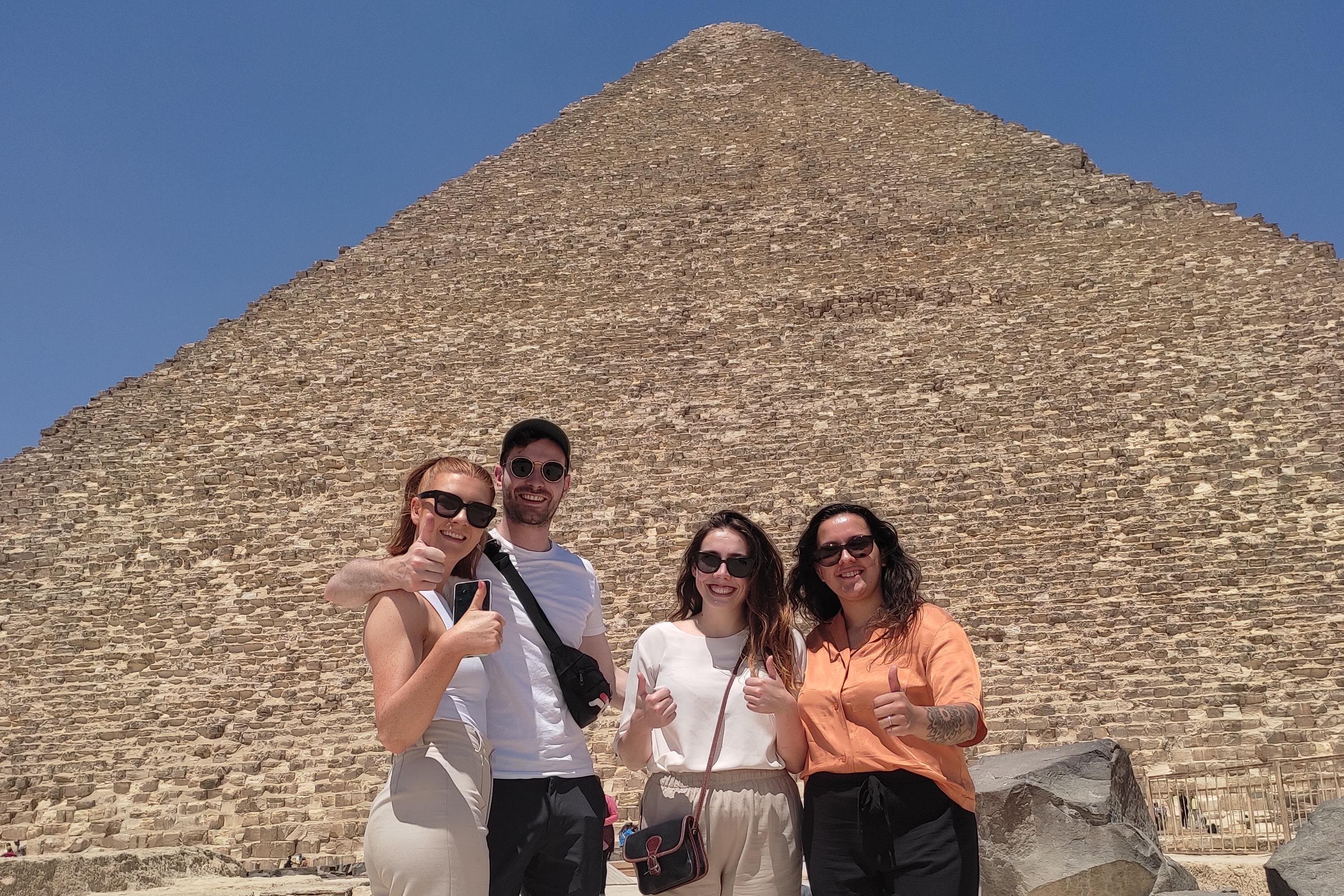 special tour to visit Sphinx ,Giza Pyramids and Saqqara Pyramids