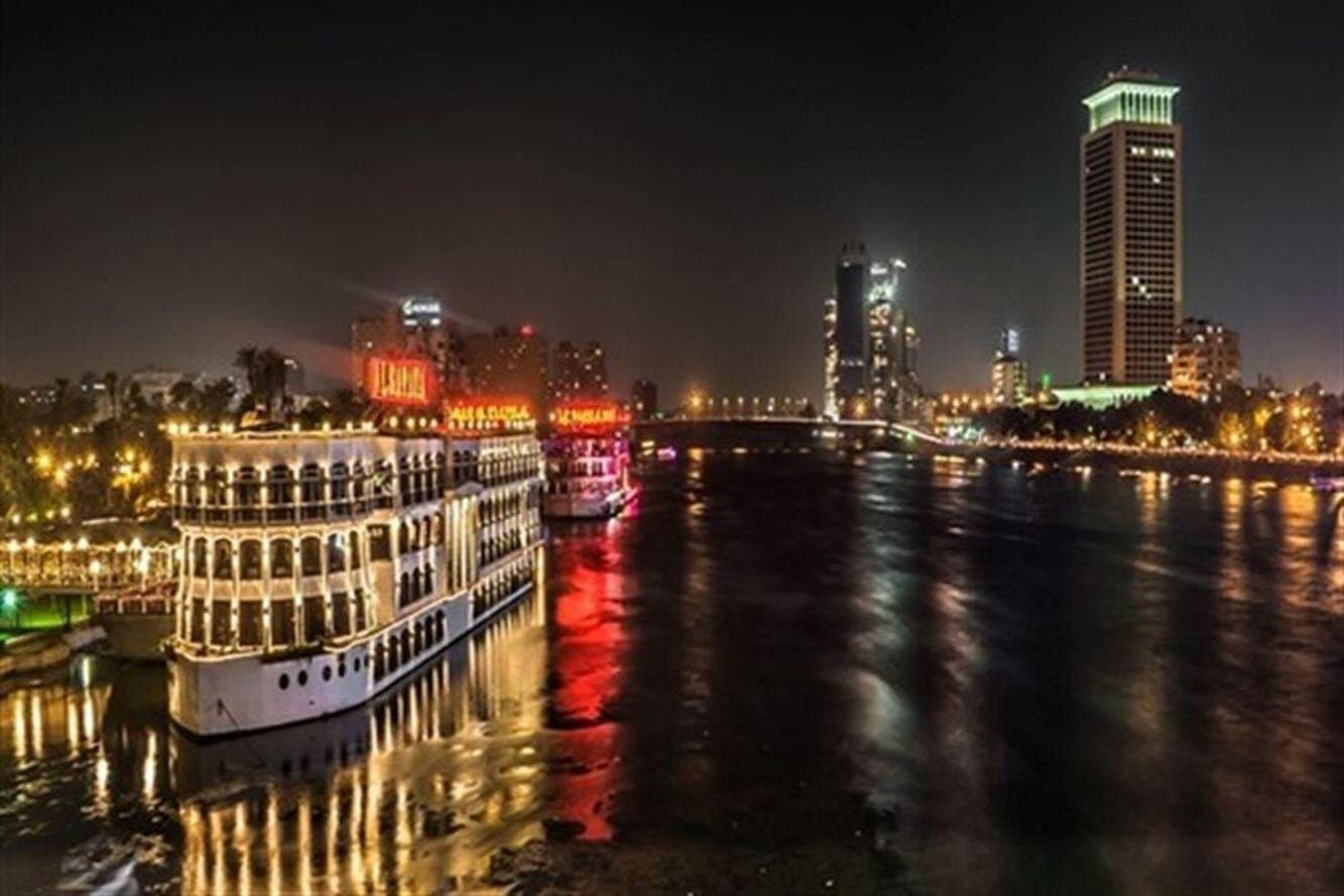 Dinner Cruise with Belly Dancer Show