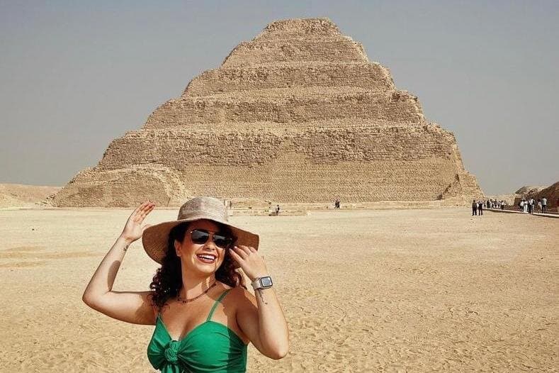 6-Hours VIP Private Day Memphis city ,Sakkara pyramids & Dahshur