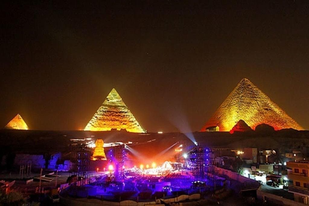 From Giza: Sound&light show, Giza pyramids and Dinner on the Nile
