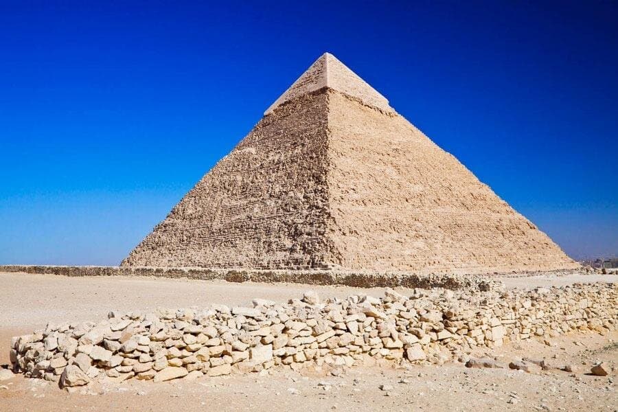 Day Tour Giza Pyramids and Khafre's Pyramid