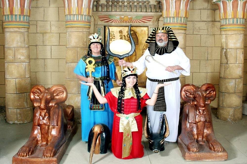 Private Half-Day Tour to Pharaonic Village in Cairo with Lunch