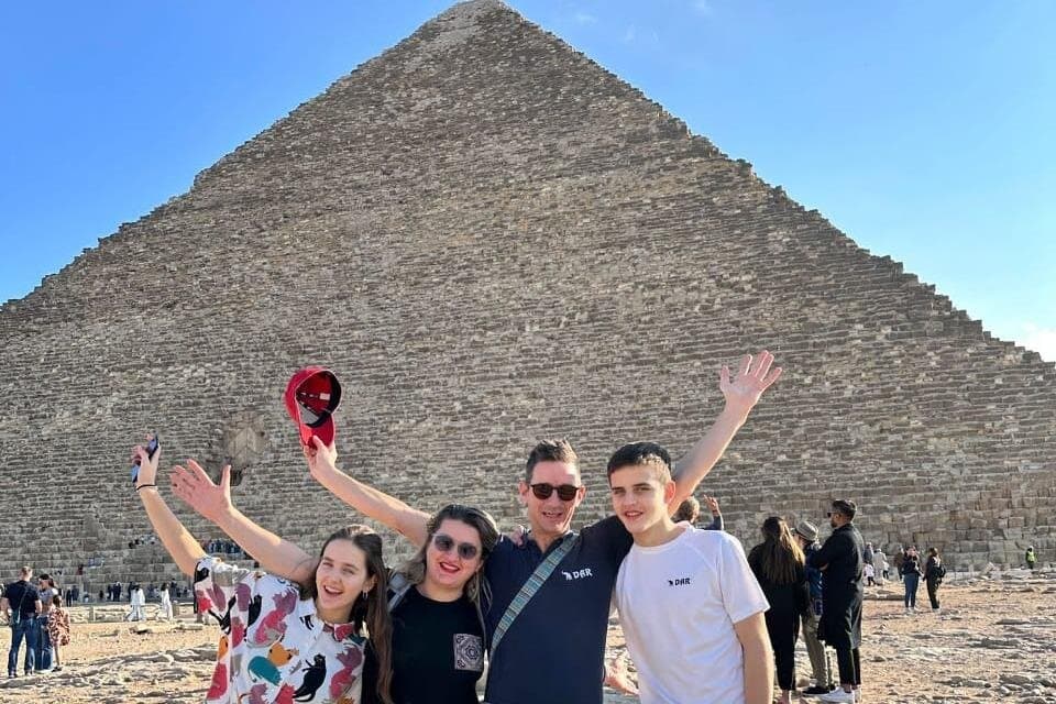 Private tour at Pyramids of Giza , Sphinx , Memphis and Saqqara