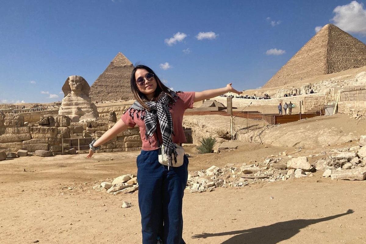 Discover Giza: Pyramids, Sphinx Tour with Lunch & Camel Adventure