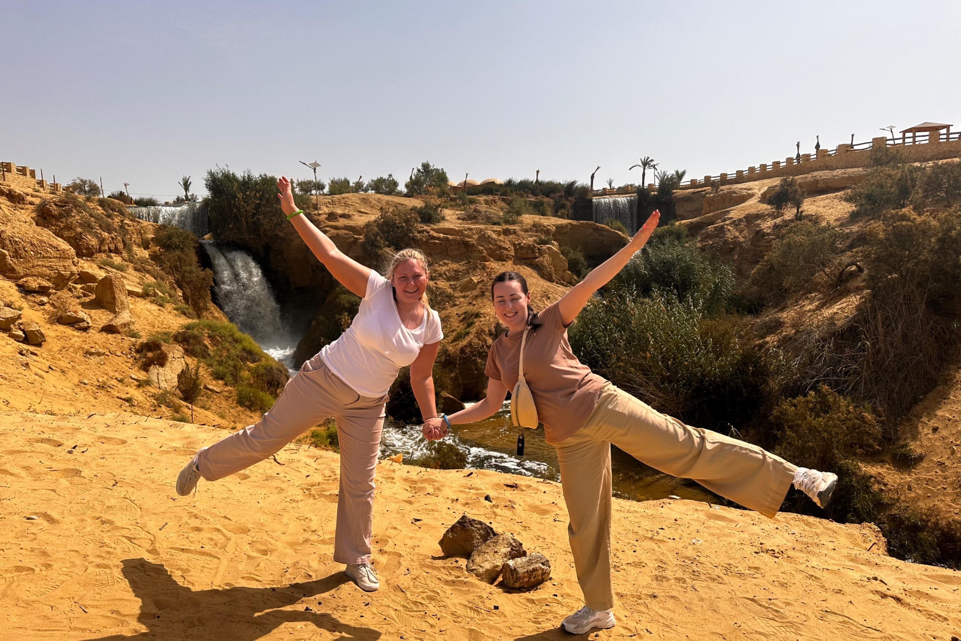 Jeep Safari Valley of the Whales Oasis Fayoum and Sandboarding
