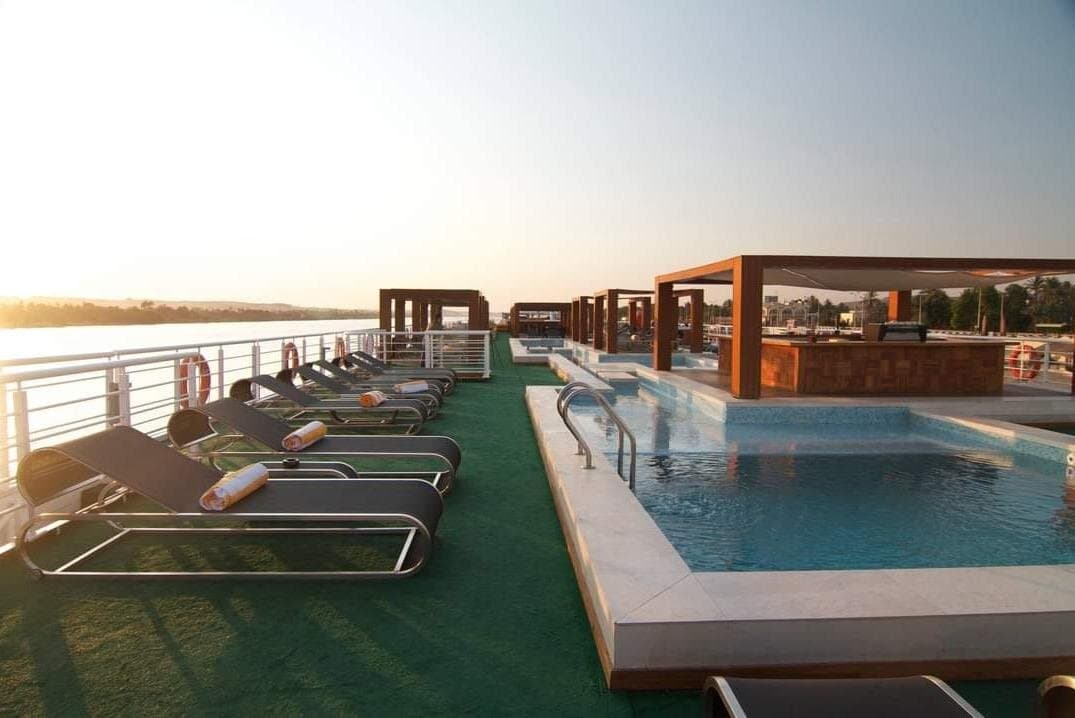 4-Days Nile Cruise Tour From Aswan To Luxor and Hot Air Balloon on M/S Le fayan