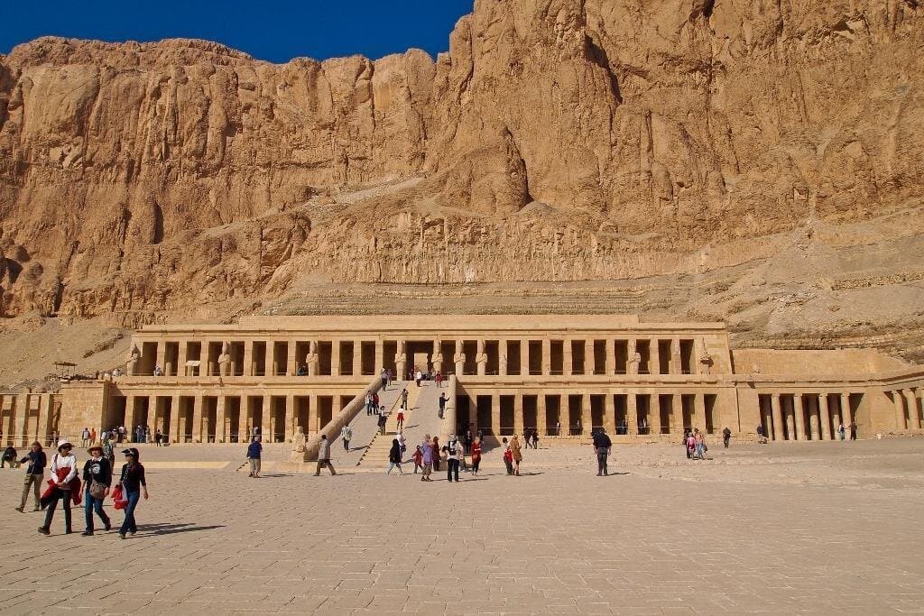 Luxor Full Day Tour Visiting Luxor & Karnak Temples, Memnon & Hatshepsut Temple