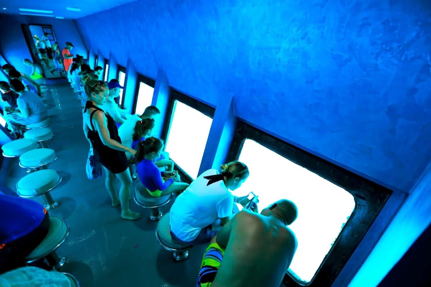 Semi-Submarine 2-hours Snorkeling with Transfer from Hurghada