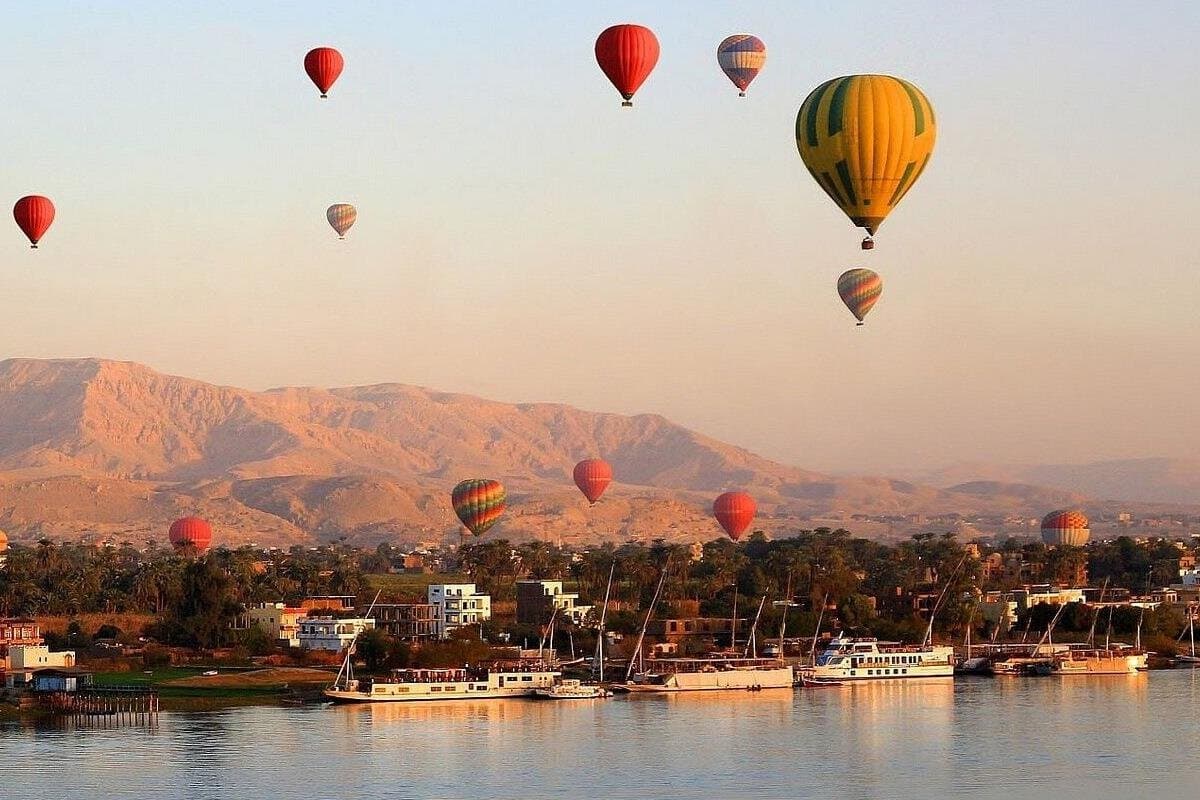 Sunrise Hot Air Balloon Ride Over Ancient Thebes in Luxor