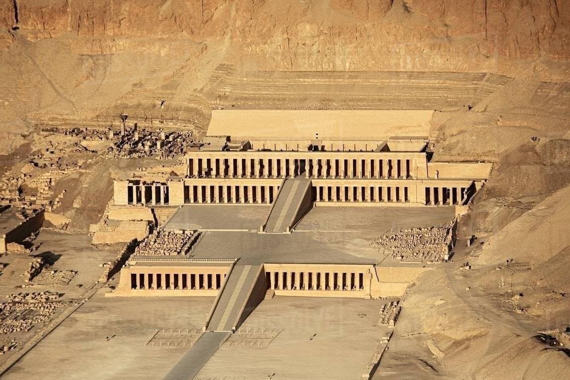 Guided tour to Visit West Bank in Luxor