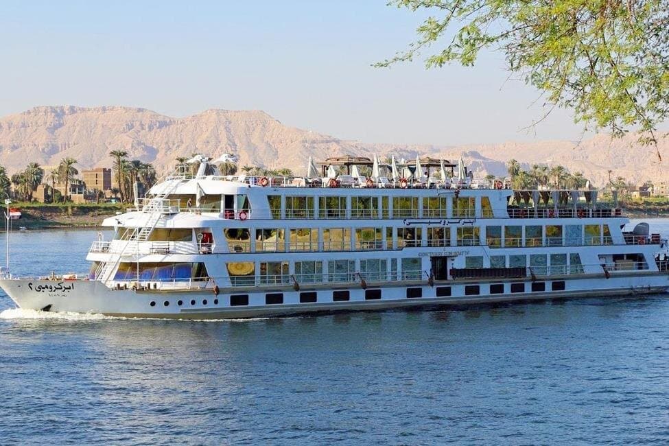 4-Days Cruise Aswan to Luxor with Hot Air Balloon and Sightseeing