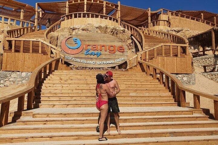 Orange Bay Island Parasailing Sea Trip & Transfer : Hurghada