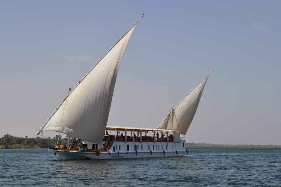 Queen LILI Dahabiya Sailing Boat Luxor Aswan with guided tours
