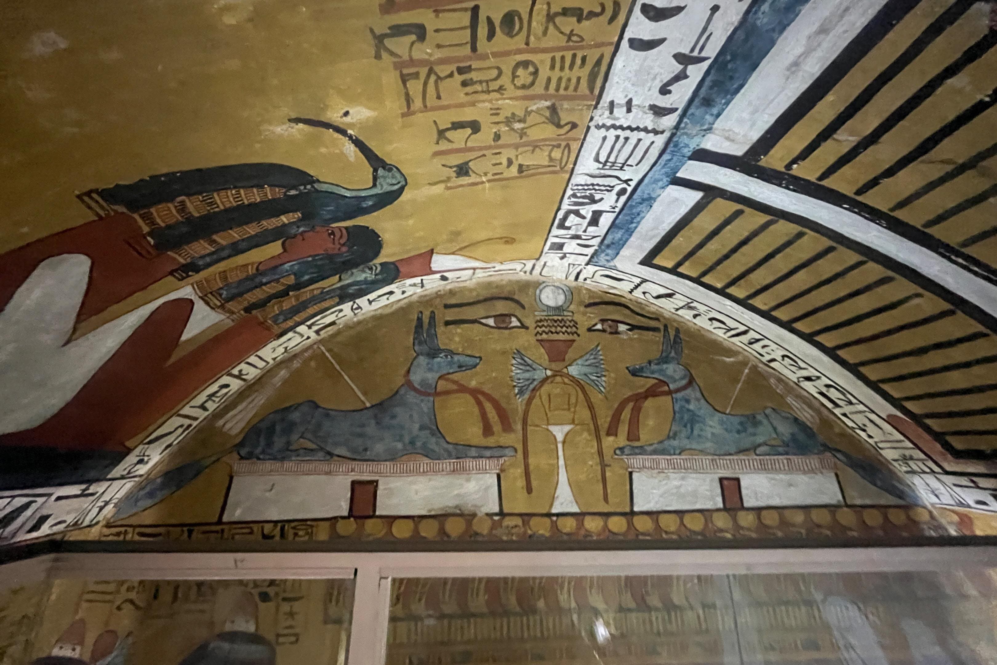 Private Luxor Tour: Medinet Habu, Ramesseum & Nobles Valley