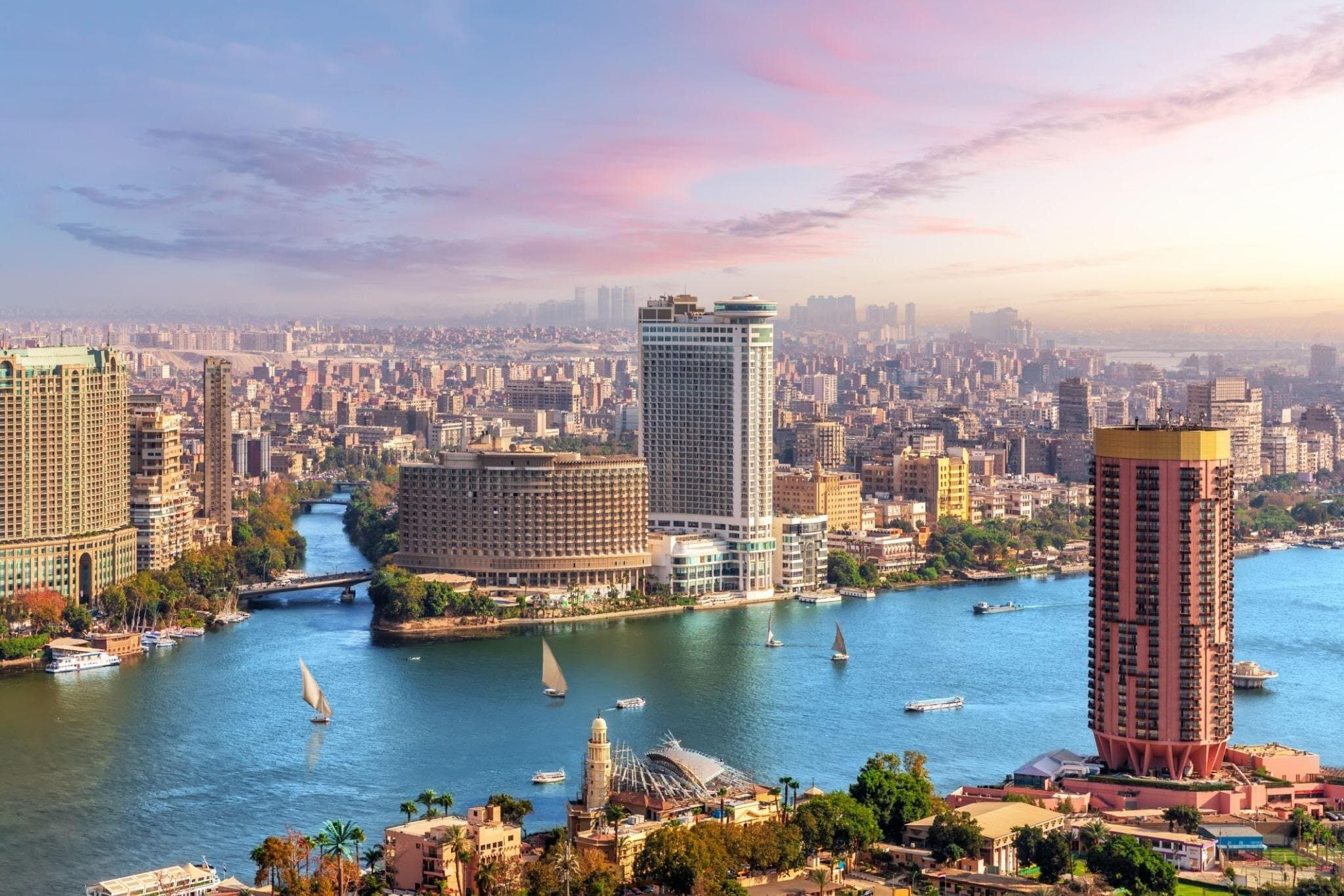 4 Day Nile Cruise Aswan to Luxor with Abu Simbel and Balloon