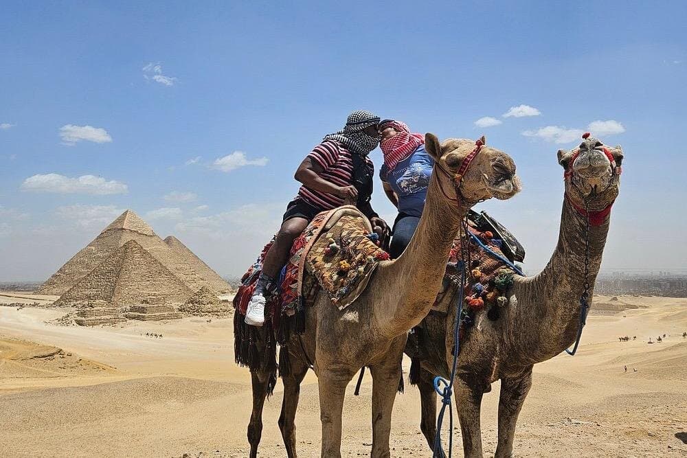 Half Day Tour Giza Pyramids& Great Sphinx with Private Tour Guide