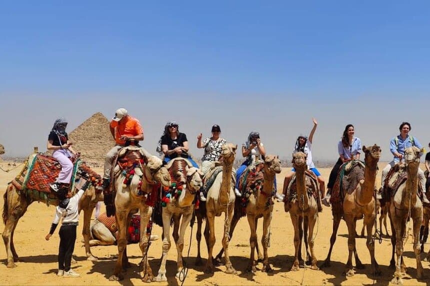 Giza Pyramids and Sphinx Private Tour with Camel Ride & Lunch
