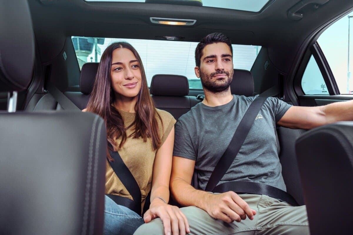 Luxury Limosine from Sharm El Sheikh Airport To Hotel