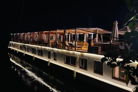4 Day Dahabiya Cruise from Aswan to Luxor with Private Excursions