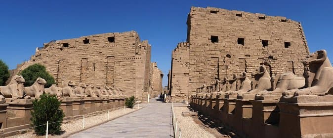 Luxor VIP Layover Tour from Luxor airport To Luxor attractions