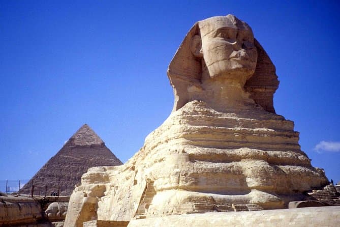 Giza Pyramids, Sphinx & G Egyptian Museum with Camel Ride & Lunch