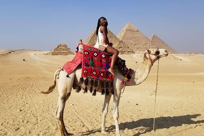 Desert Safari Around The Pyramids of Giza With Camel Riding