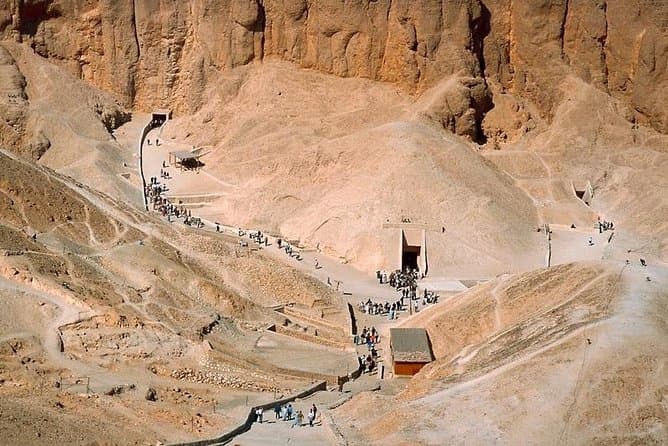 Luxor: dagtour naar de Vallei der Koningen en Koninginnen en de Hatsjepsoet-tempels