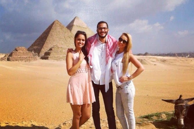 8-Hour Private Tour of the Pyramids,Museum and Bazaar including camel ride