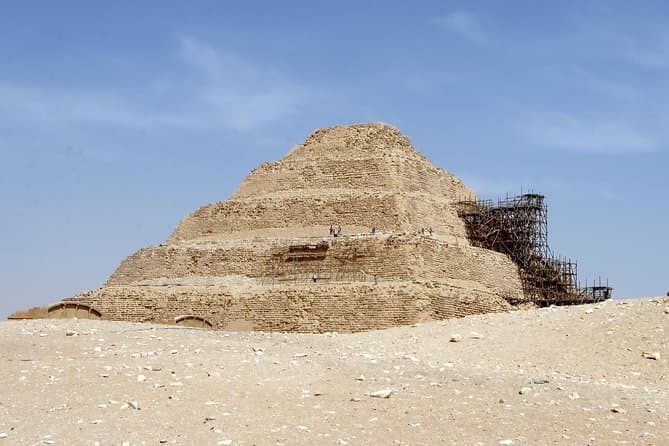 6 Hours visit to Giza pyramids sphinx and Sakkara