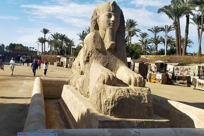 Explore Sakkara, Memphis and Dahshur privat day tour