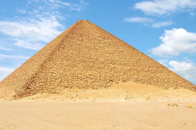 Private Guided Tour to Giza pyramids, Sphinx, Saqqara and Dahshur