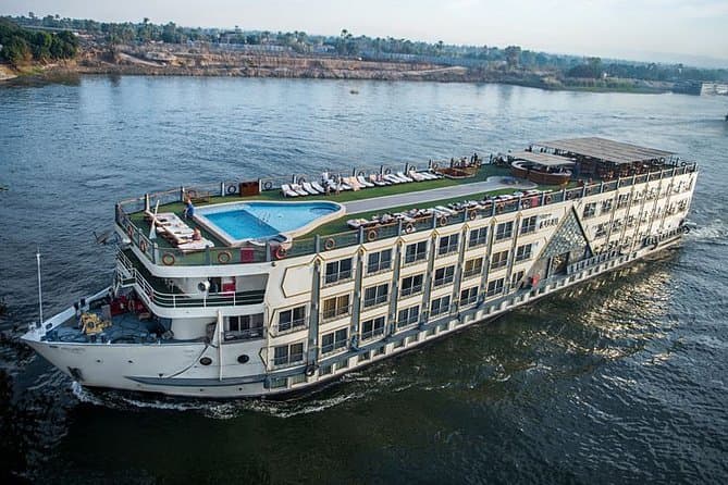 4 nights nile cruise from Luxor , visit abu simbel temple & Hot Air balloon