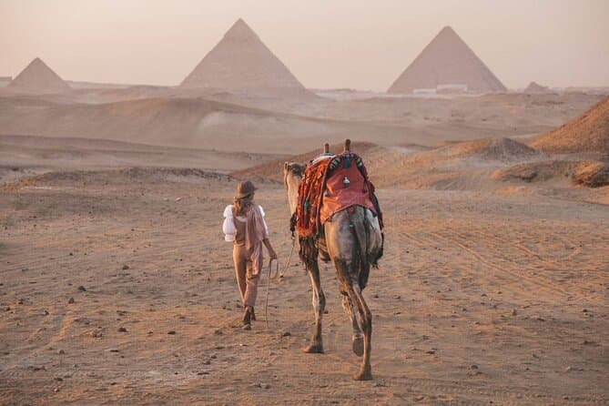 7 Day Pyramids & Nile Cruise By Air