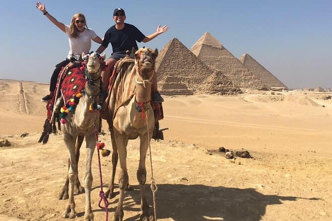 4 Hours private Giza Pyramids ,Sphinx ,lunch and camel ride from Cairo or Giza