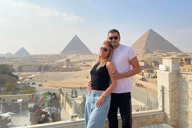 Full Day: Giza Pyramids, old Egyptian Museum & Khan Khalili Tour