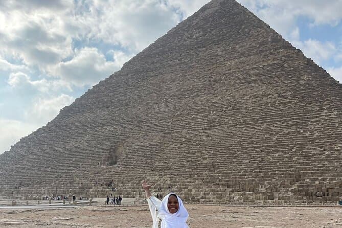 Full Day Tour to Royal Mummies, Giza pyramids, Sphinx and Bazaar