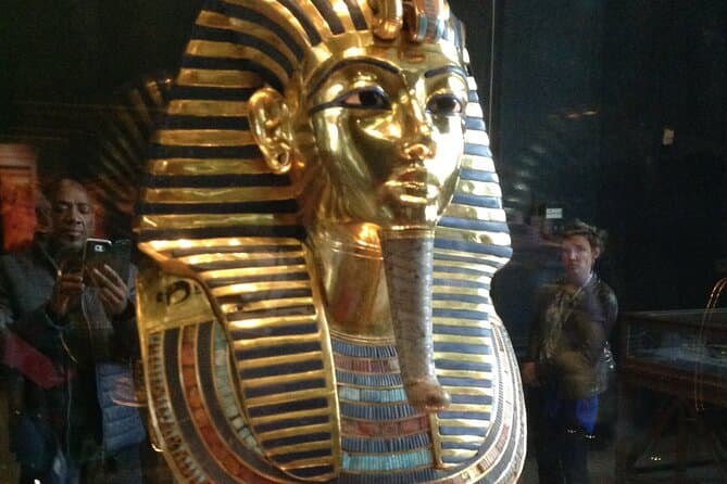 Half Day Tour visit old Egyptian Museum With Private Transfer