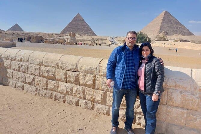 Cairo layover tour Giza pyramids and Sphinx