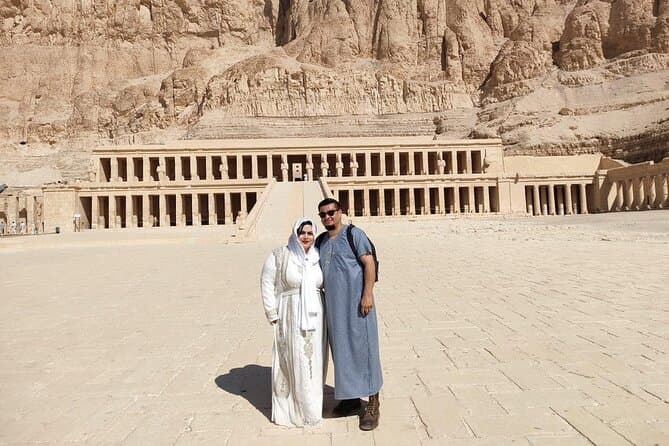 Luxor Layover Private Tour to Luxor East and West bank sightseeing with lunch