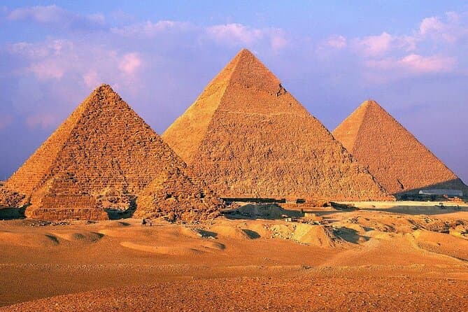 Cairo Day Tour: Pyramids, Grand Egyptian Museum & Khan El Khalili