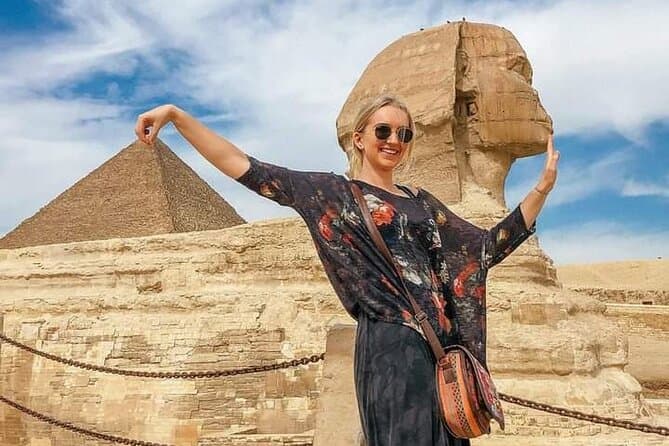 Inclusive Tour To Giza Pyramids, Sphinx, Sakkara, Memphis & Nile Dinner Cruise.