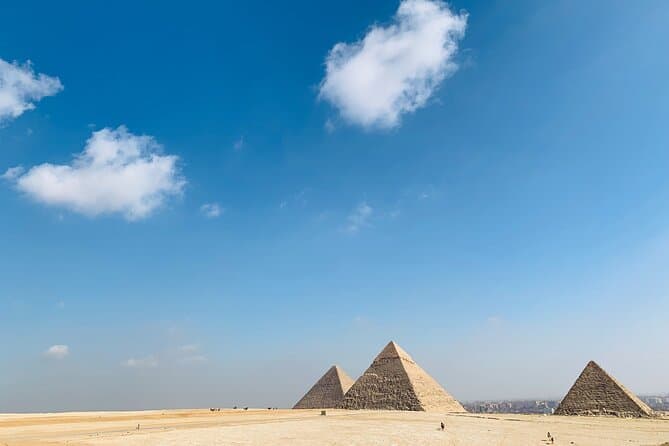 Cairo Full Day Private Tour of Pyramids of Giza, Sphinx, Saqqara and Memphis