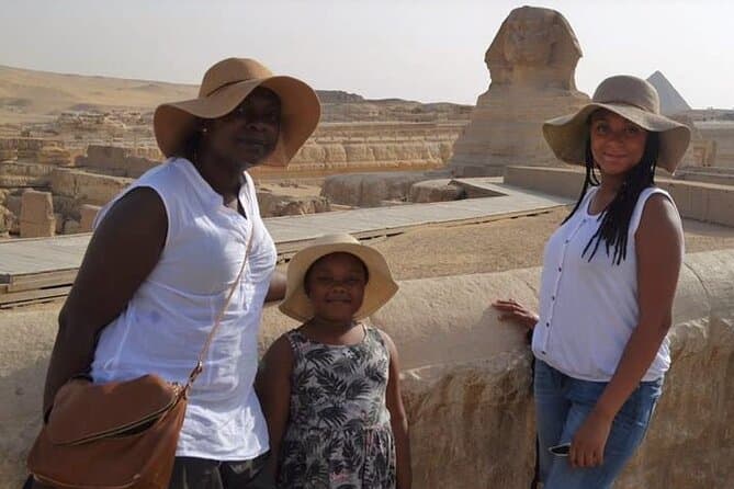 Hurghada-udflugt: Grand Museum og pyramiderne med fly