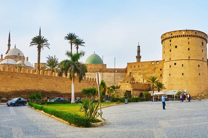 National Museum Citadel and Bazaar Private Tour